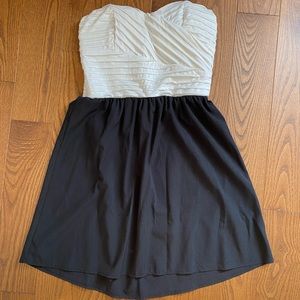 Guess black and white dress
